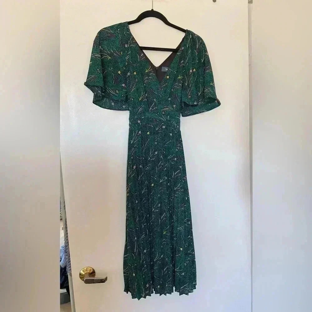 NWOT ModCloth Blooms by the Evergreen Fit Flare Floral Pleated Midi Dress